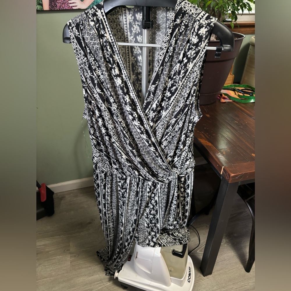 Connected, Lightweight Jumper, Very Soft Material… - image 1